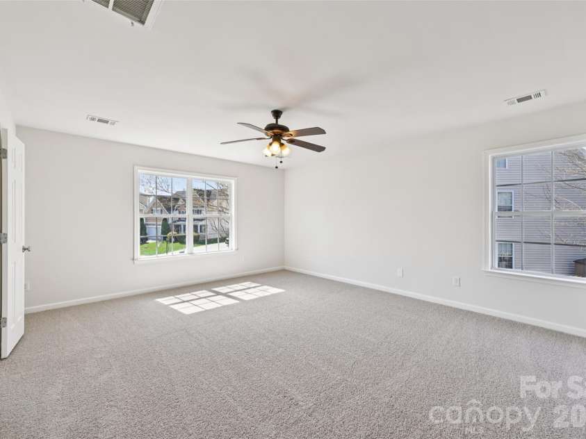 10901 Trout Creek Place, Davidson, NC 28036.  MLS# CAR4354298, YatesRealty ID 19166. 