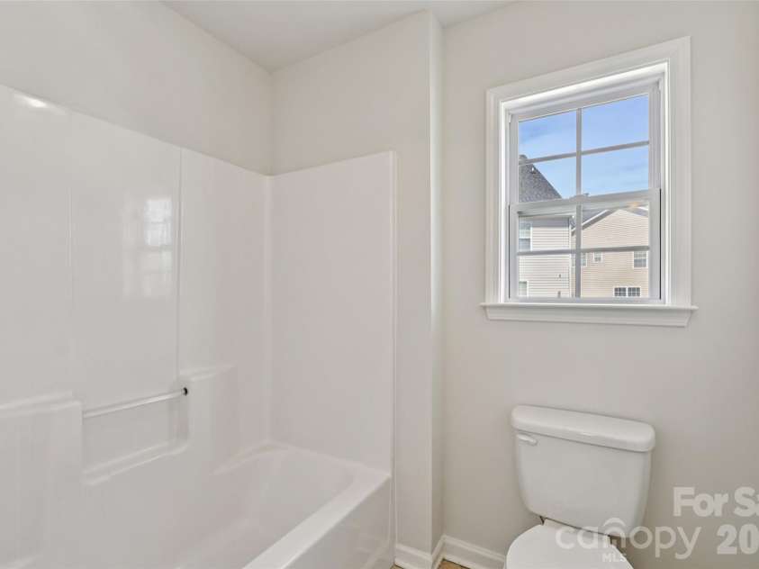 10901 Trout Creek Place, Davidson, NC 28036.  MLS# CAR4354298, YatesRealty ID 19166. 