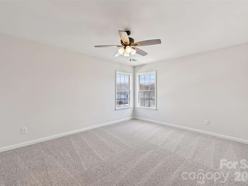10901 Trout Creek Place, Davidson, NC 28036.  MLS# CAR4354298, YatesRealty ID 19166. 