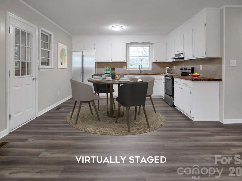 526 Kings Road, Shelby, NC 28150.  MLS# CAR4359275, YatesRealty ID 19167. 