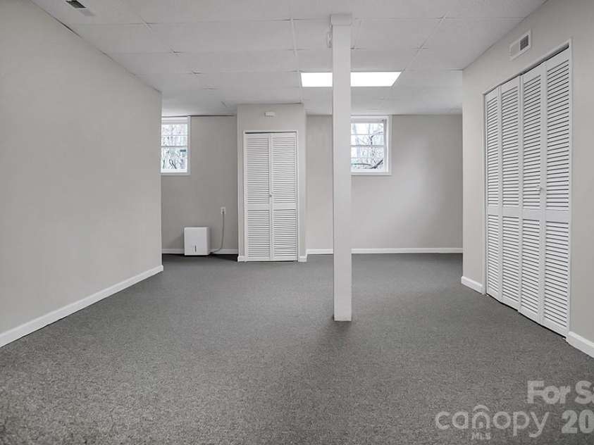526 Kings Road, Shelby, NC 28150.  MLS# CAR4359275, YatesRealty ID 19167. 