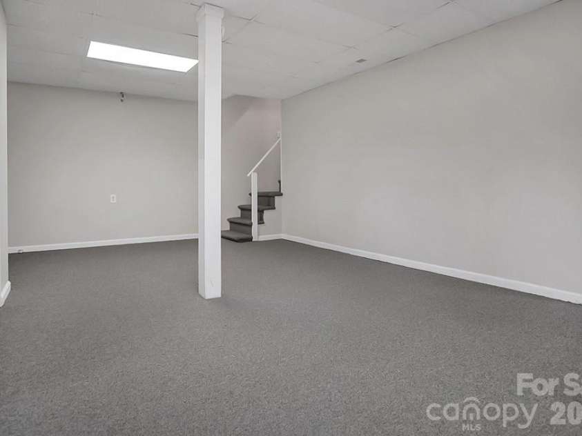 526 Kings Road, Shelby, NC 28150.  MLS# CAR4359275, YatesRealty ID 19167. 