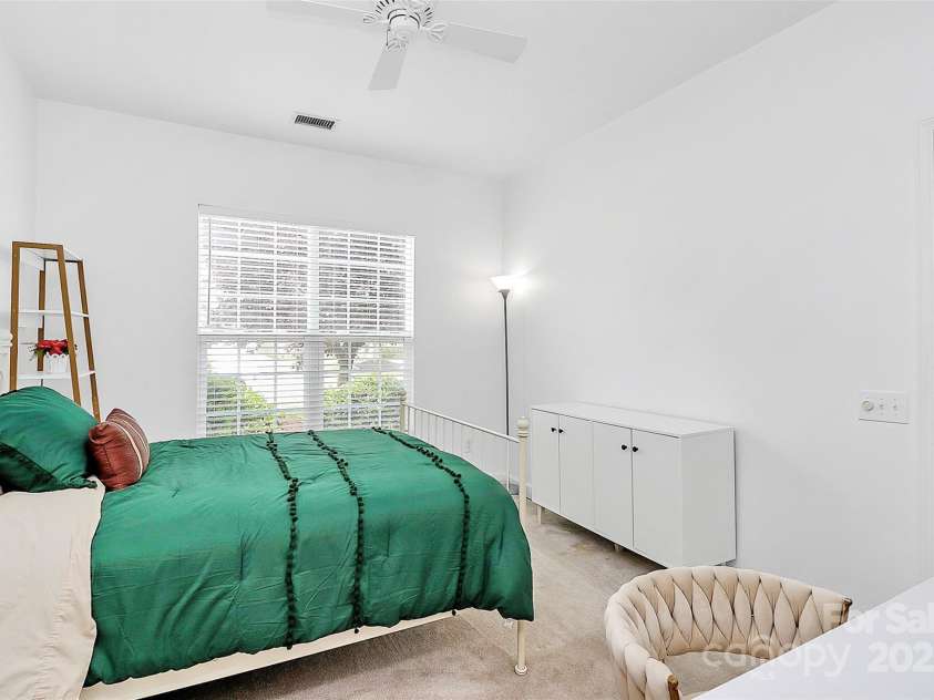 8722 Heron Glen Drive, Charlotte, NC 28269.  MLS# CAR4267520, YatesRealty ID 19167. 