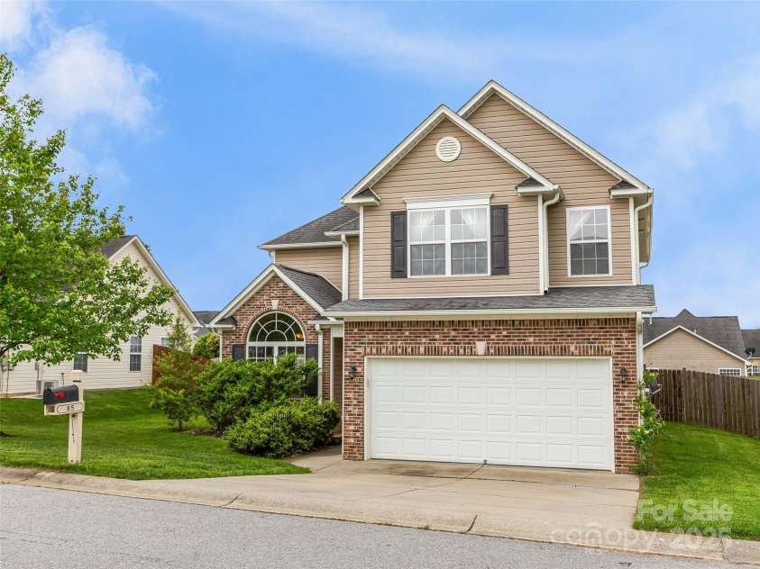 85 Lumber River Road, Fletcher, NC 28732.  MLS# CAR4256603, YatesRealty ID 19169. 