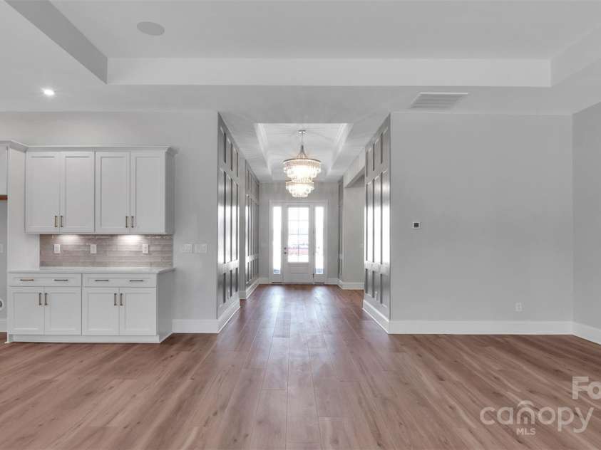 6055 Brush Creek, Monroe, NC 28110.  MLS# CAR4221974, YatesRealty ID 1917. Great Room into Kitchen