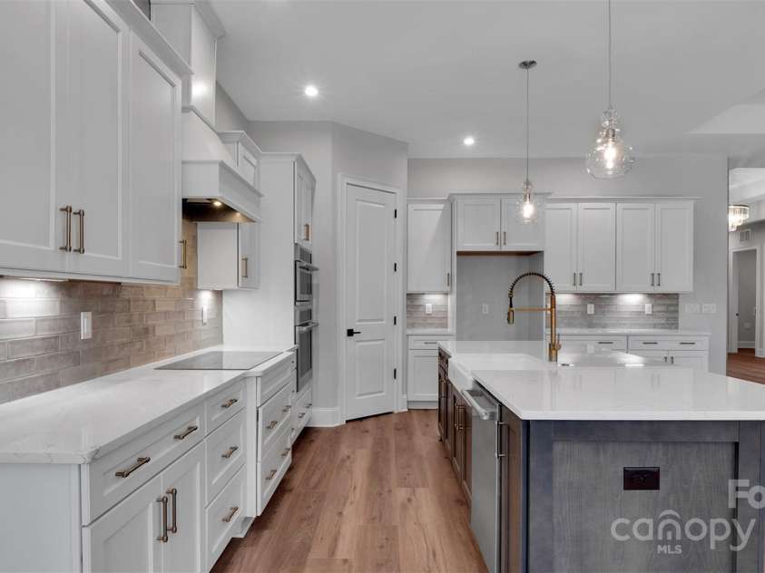 6055 Brush Creek, Monroe, NC 28110.  MLS# CAR4221974, YatesRealty ID 1917. Kitchen