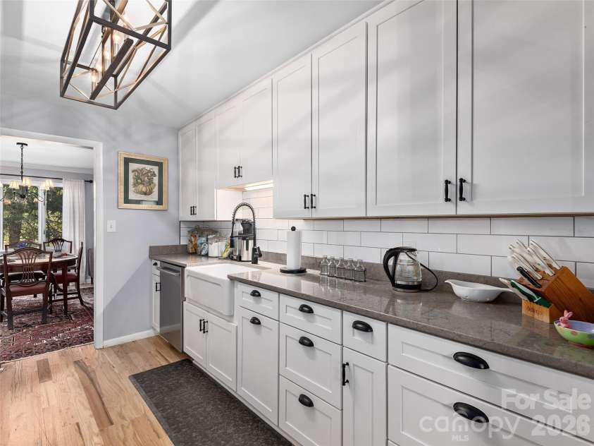 521 Crowfields Lane, Asheville, NC 28803.  MLS# CAR4361859, YatesRealty ID 19170. Kitchen 
