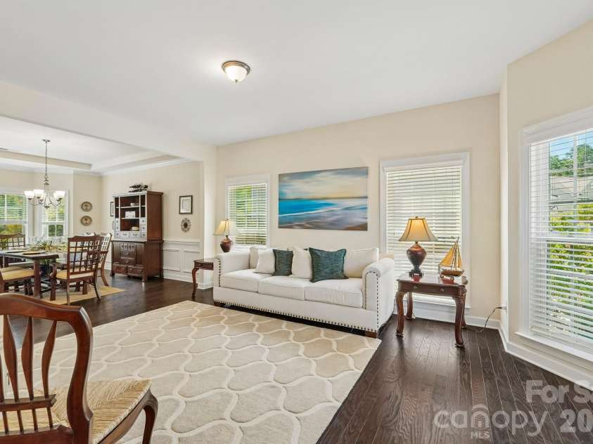2006 Topaz Plaza, Davidson, NC 28036.  MLS# CAR4374298, YatesRealty ID 19173. 