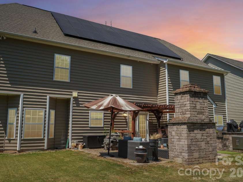 2006 Topaz Plaza, Davidson, NC 28036.  MLS# CAR4374298, YatesRealty ID 19173. 