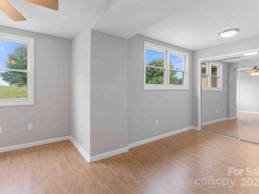 428 Jackson Road, Fletcher, NC 28732.  MLS# CAR4260323, YatesRealty ID 19174. 