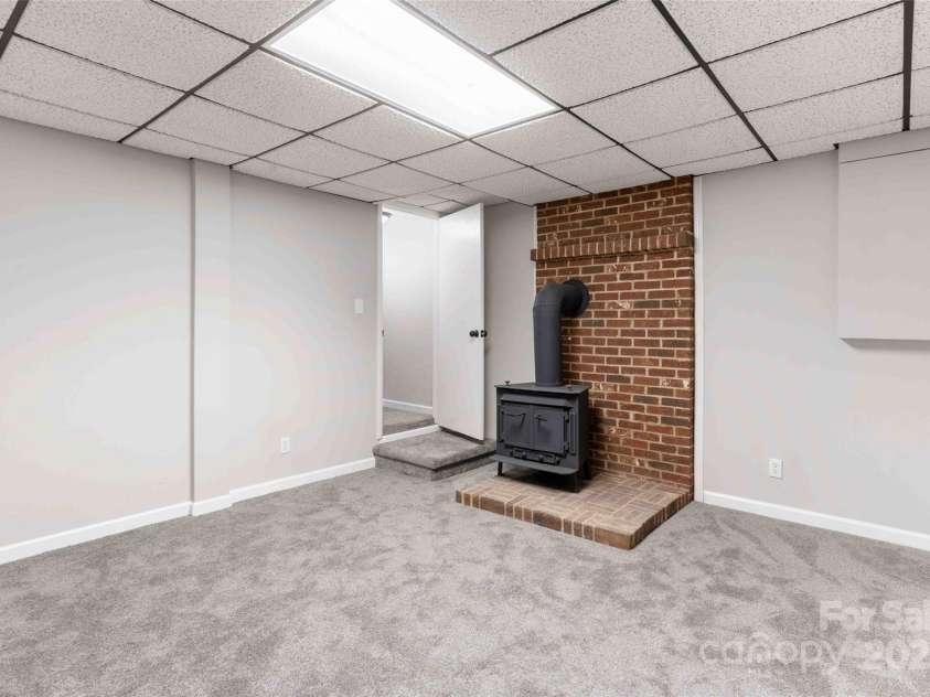 428 Jackson Road, Fletcher, NC 28732.  MLS# CAR4260323, YatesRealty ID 19174. 