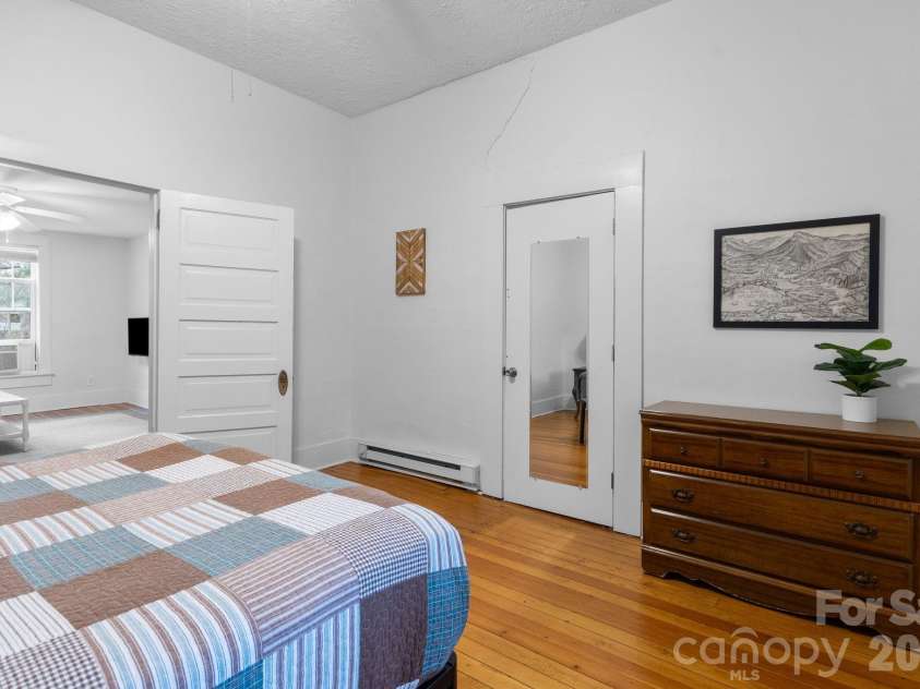 33 Vance Avenue, Black Mountain, NC 28711.  MLS# CAR4377818, YatesRealty ID 19175. #2 (main level)