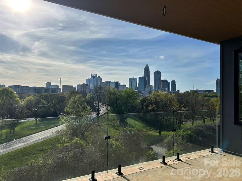 620 Cross Trail Drive, Charlotte, NC 28204.  MLS# CAR4362896, YatesRealty ID 19177. 