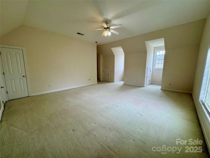 6316 Glengarrie Lane, Huntersville, NC 28078.  MLS# CAR4247118, YatesRealty ID 19179. 