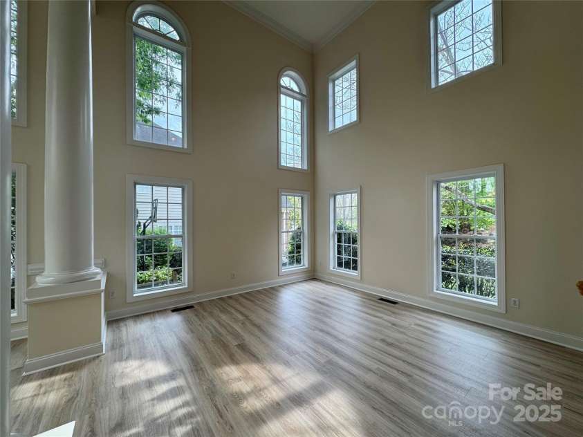 6316 Glengarrie Lane, Huntersville, NC 28078.  MLS# CAR4247118, YatesRealty ID 19179. Living room 
