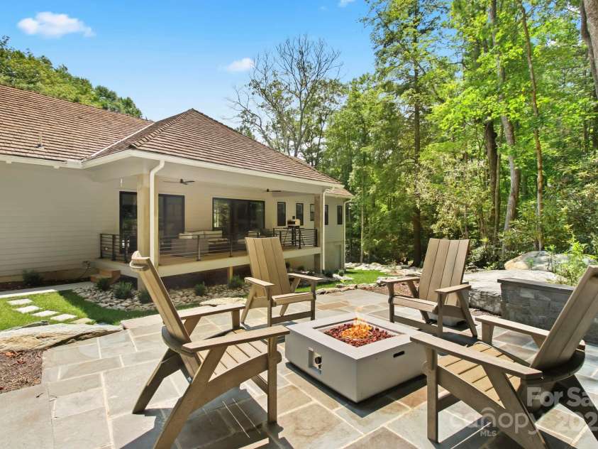 781 Evergreen None, Boone, NC 28607.  MLS# CAR4104063, YatesRealty ID 1918. 