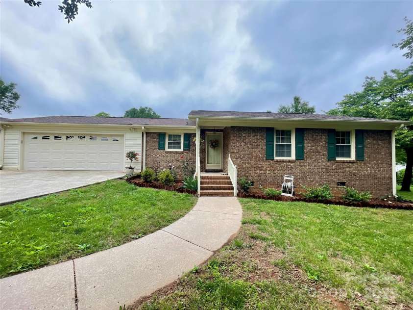 311 Tiffany Street, Concord, NC 28027.  MLS# CAR4264834, YatesRealty ID 19180. 