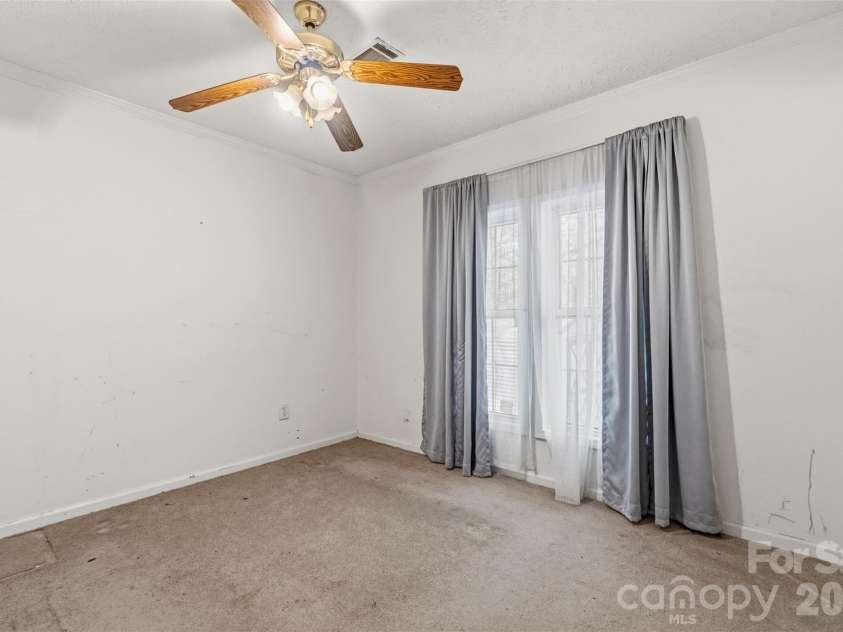 414 West Avenue, Charlotte, NC 28208.  MLS# CAR4363322, YatesRealty ID 19180. 