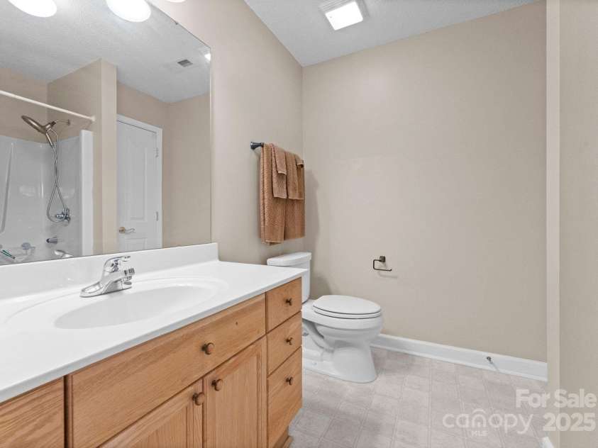 110 Whitehall Drive, Mooresville, NC 28117.  MLS# CAR4268703, YatesRealty ID 19181. 