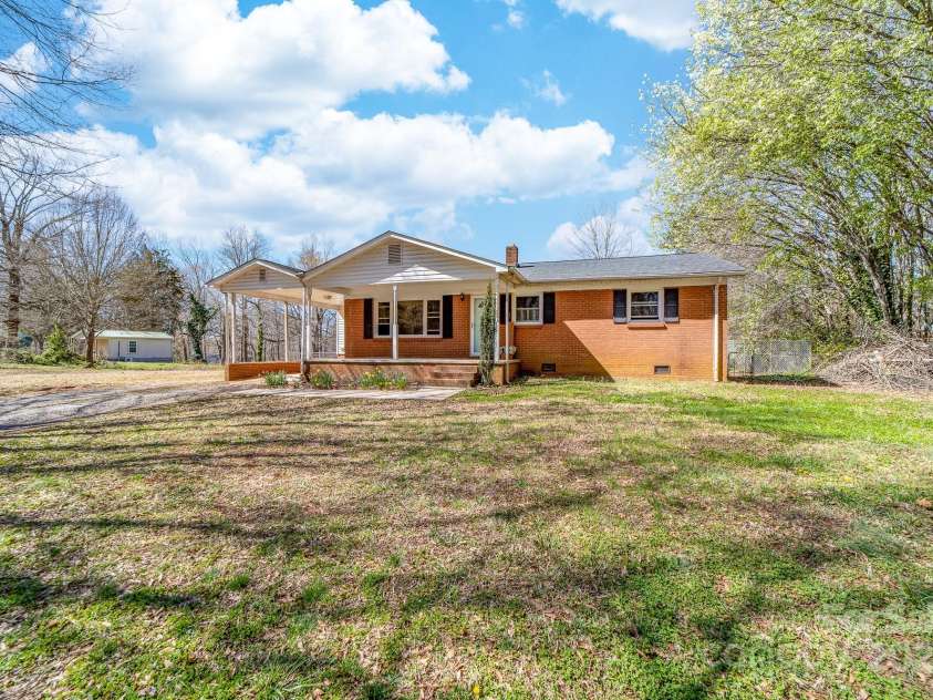 3154 Philadelphia Church Road, Lincolnton, NC 28092.  MLS# CAR4238060, YatesRealty ID 19183. 
