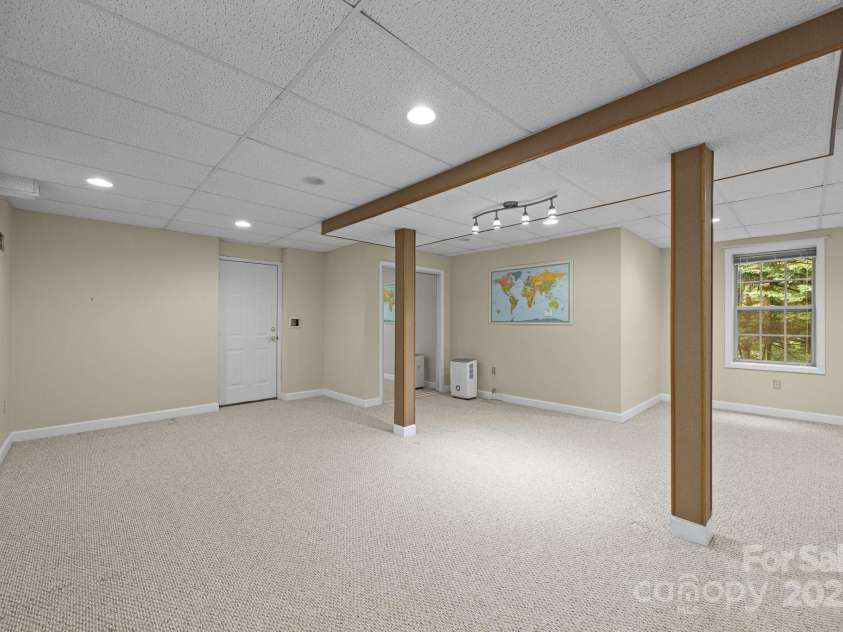 206 Pine Knot Trail, Hendersonville, NC 28739.  MLS# CAR4264692, YatesRealty ID 19185. 