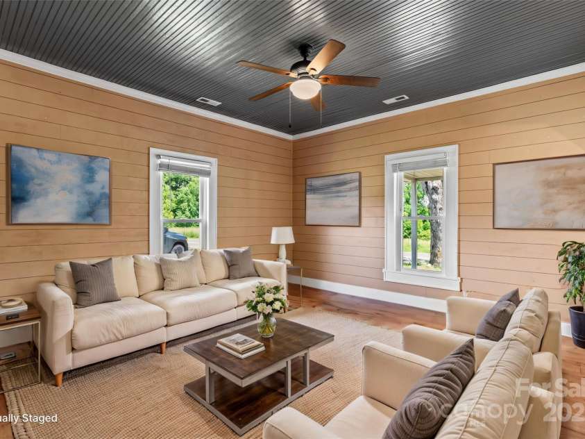 233 Sellars Road, Kings Mountain, NC 28086.  MLS# CAR4263196, YatesRealty ID 19187. 