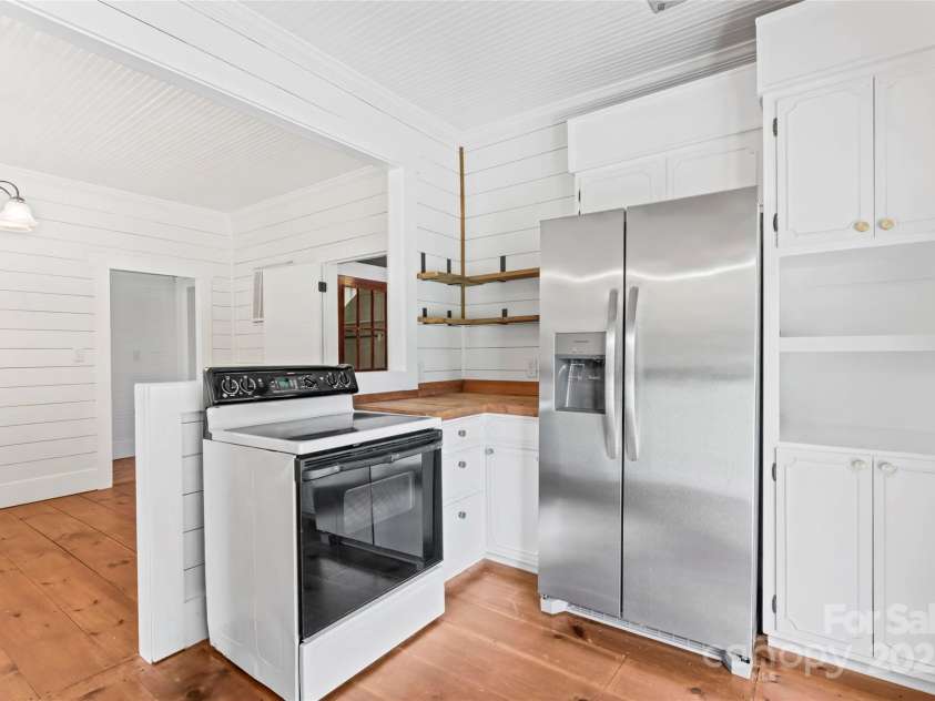 233 Sellars Road, Kings Mountain, NC 28086.  MLS# CAR4263196, YatesRealty ID 19187. 