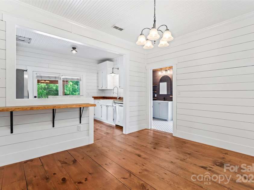 233 Sellars Road, Kings Mountain, NC 28086.  MLS# CAR4263196, YatesRealty ID 19187. 