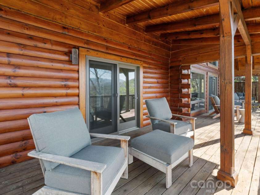 248 Hillcrest Lane, Banner Elk, NC 28604.  MLS# CAR4375067, YatesRealty ID 19187. 
