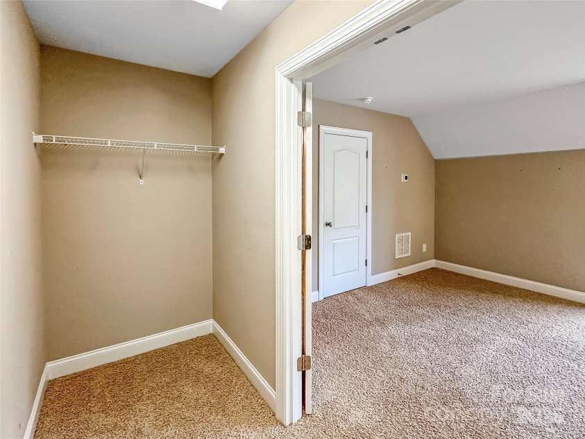 1625 Damascus Circle, Conover, NC 28613.  MLS# CAR4268019, YatesRealty ID 19188. 2nd Level room w/full bath & walk-in closet