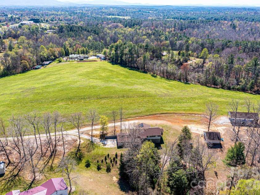3855 Angelic Way, Lenoir, NC 28645.  MLS# CAR4361517, YatesRealty ID 19188. 