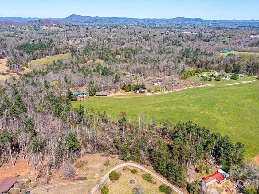3855 Angelic Way, Lenoir, NC 28645.  MLS# CAR4361517, YatesRealty ID 19188. 