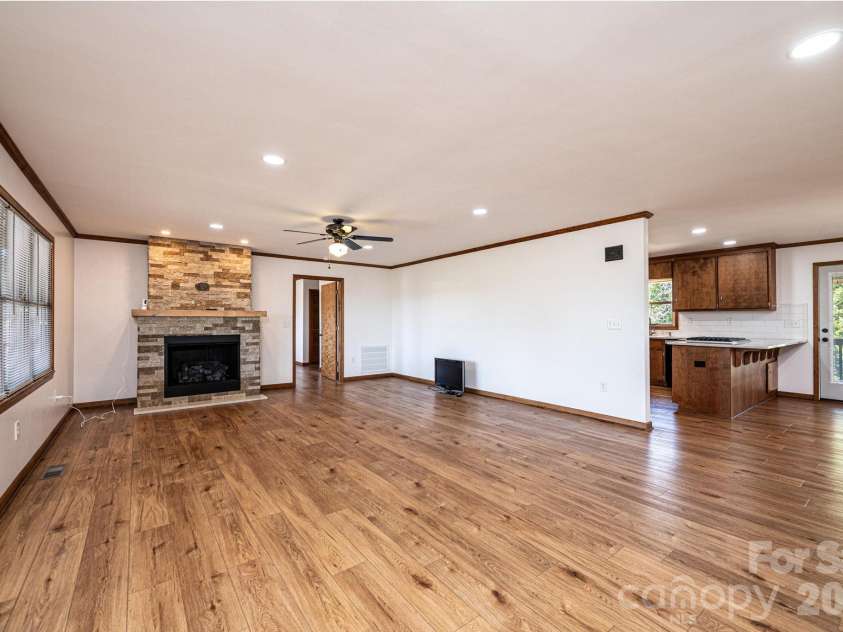 3855 Angelic Way, Lenoir, NC 28645.  MLS# CAR4361517, YatesRealty ID 19188. 