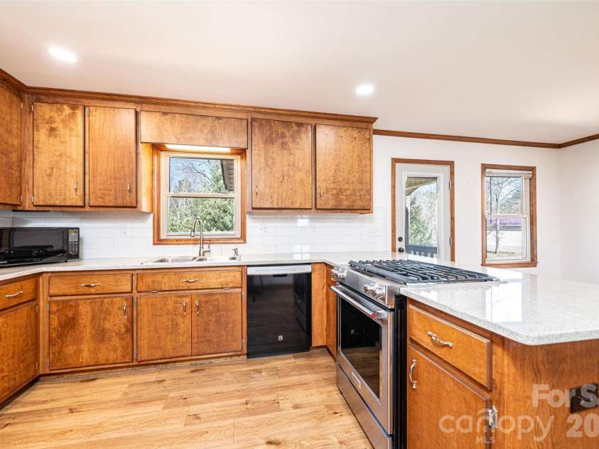 3855 Angelic Way, Lenoir, NC 28645.  MLS# CAR4361517, YatesRealty ID 19188. 