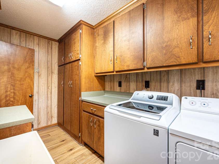 3855 Angelic Way, Lenoir, NC 28645.  MLS# CAR4361517, YatesRealty ID 19188. 