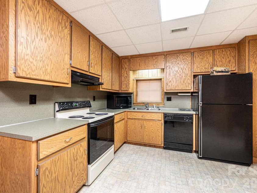 3855 Angelic Way, Lenoir, NC 28645.  MLS# CAR4361517, YatesRealty ID 19188. 