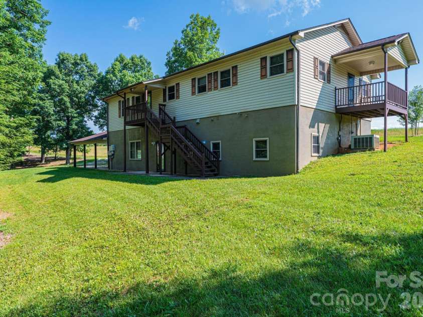 3855 Angelic Way, Lenoir, NC 28645.  MLS# CAR4361517, YatesRealty ID 19188. 