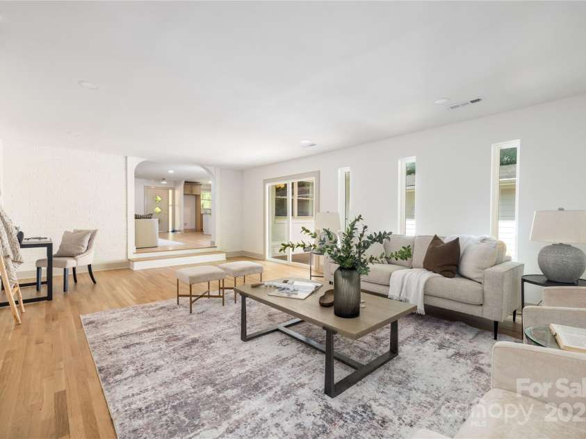 4929 Prentice Place, Charlotte, NC 28210.  MLS# CAR4267587, YatesRealty ID 19189. 