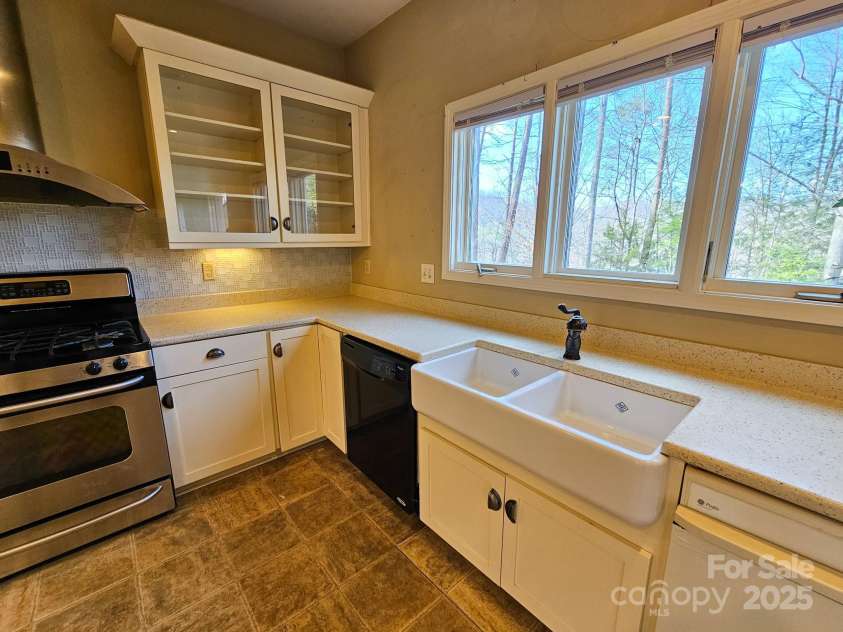 474 Cedar Creek Road, Lake Lure, NC 28746.  MLS# CAR4225177, YatesRealty ID 1919. 