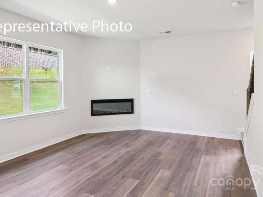 572 Dazzle Loop, Newton, NC 28658.  MLS# CAR4334728, YatesRealty ID 1919. 