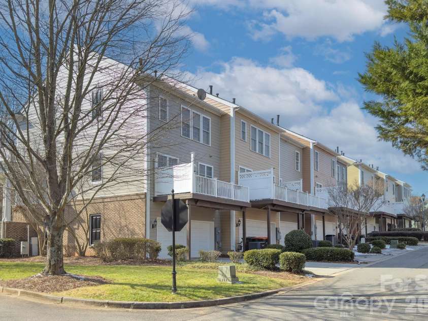 601 Sixth Baxter Crossing, Fort Mill, SC 29708.  MLS# CAR4336554, YatesRealty ID 1919. 