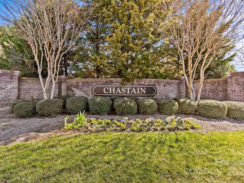2467 Chatham Drive, Fort Mill, SC 29707.  MLS# CAR4252977, YatesRealty ID 19191. 