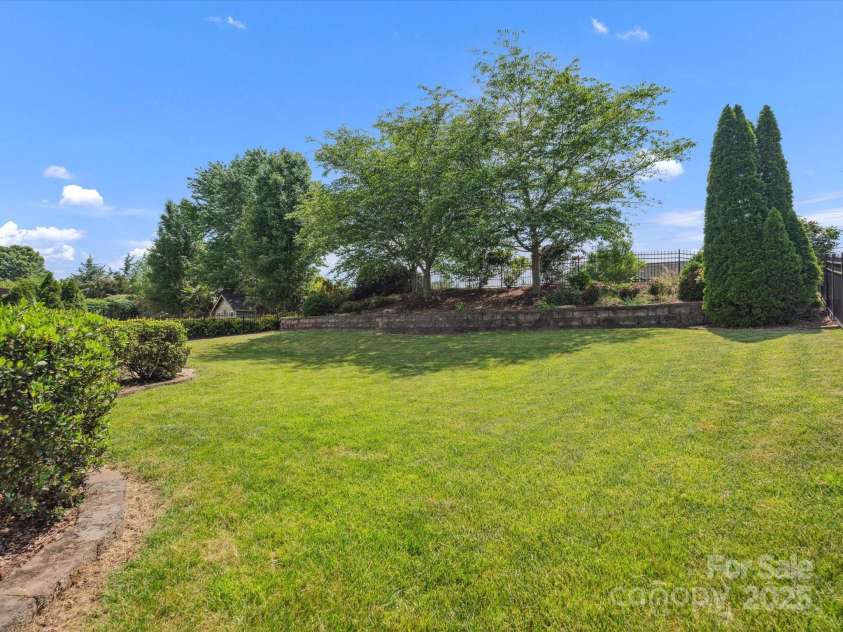 2467 Chatham Drive, Fort Mill, SC 29707.  MLS# CAR4252977, YatesRealty ID 19191. 