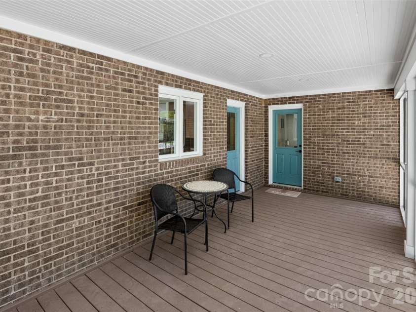 3654 Dobys Bridge Road, Fort Mill, SC 29715.  MLS# CAR4366903, YatesRealty ID 19192. 