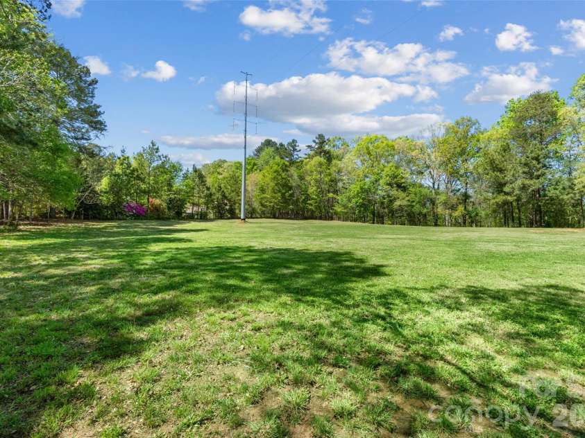 3654 Dobys Bridge Road, Fort Mill, SC 29715.  MLS# CAR4366903, YatesRealty ID 19192. 