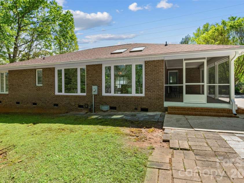 3654 Dobys Bridge Road, Fort Mill, SC 29715.  MLS# CAR4366903, YatesRealty ID 19192. 