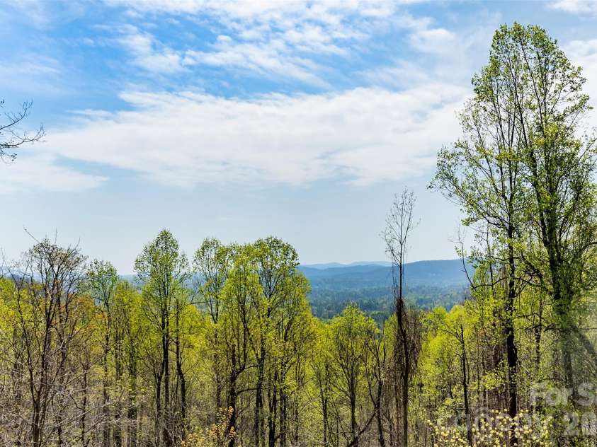 172 Sunny Ridge Road, Hendersonville, NC 28739.  MLS# CAR4375597, YatesRealty ID 19193. Deck Views