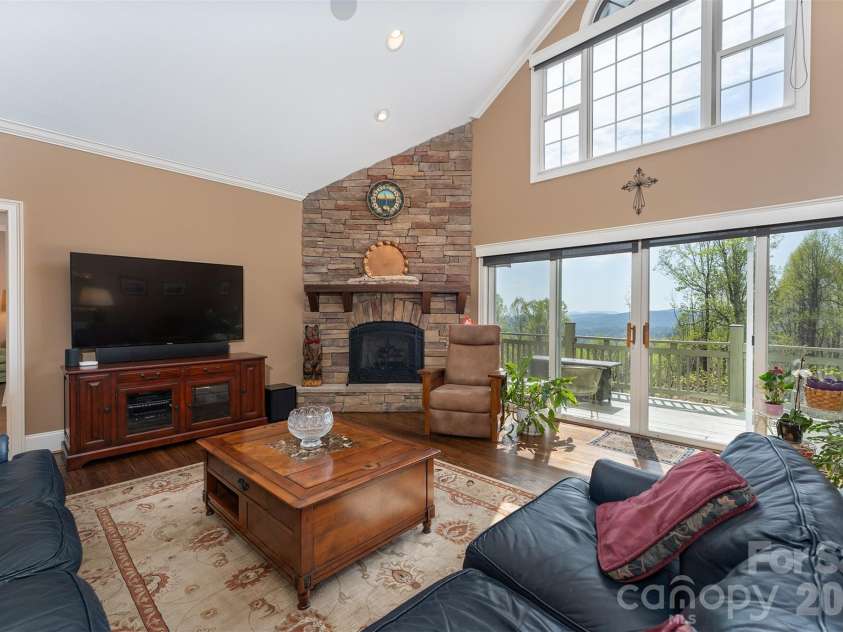 172 Sunny Ridge Road, Hendersonville, NC 28739.  MLS# CAR4375597, YatesRealty ID 19193. Views thru Great Rm
