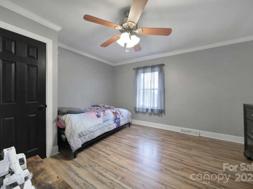 836 Love Road, Blackstock, SC 29014.  MLS# CAR4226725, YatesRealty ID 19193. 