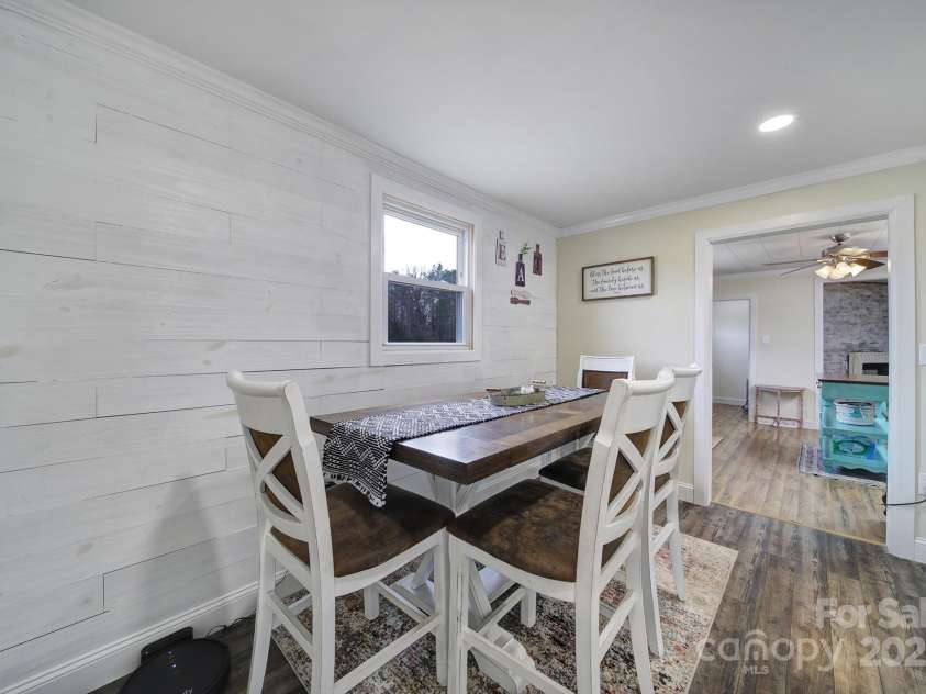 836 Love Road, Blackstock, SC 29014.  MLS# CAR4226725, YatesRealty ID 19193. 